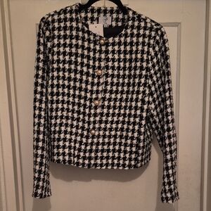 Elegant Black and White Houndstooth Blazer